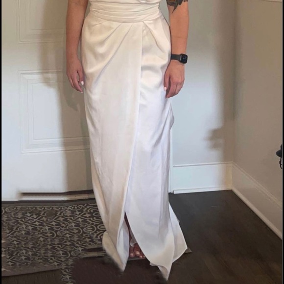 Wedding Dress - Picture 6 of 11